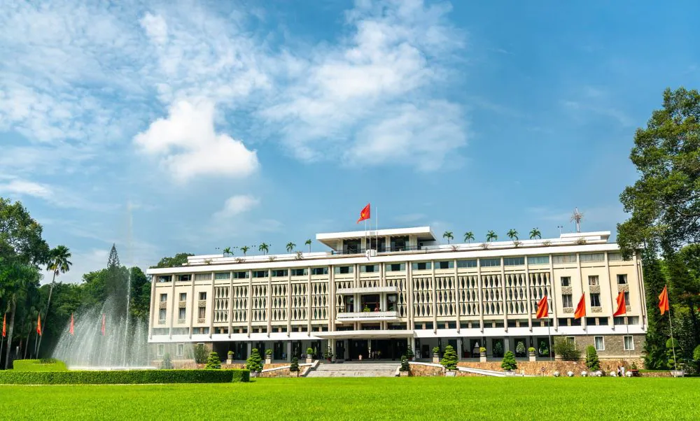 TP.HCM khởi xướng kỷ nguyên du lịch số, dẫn dắt liên kết bằng AI và 'Thẻ du lịch điện tử' - 1