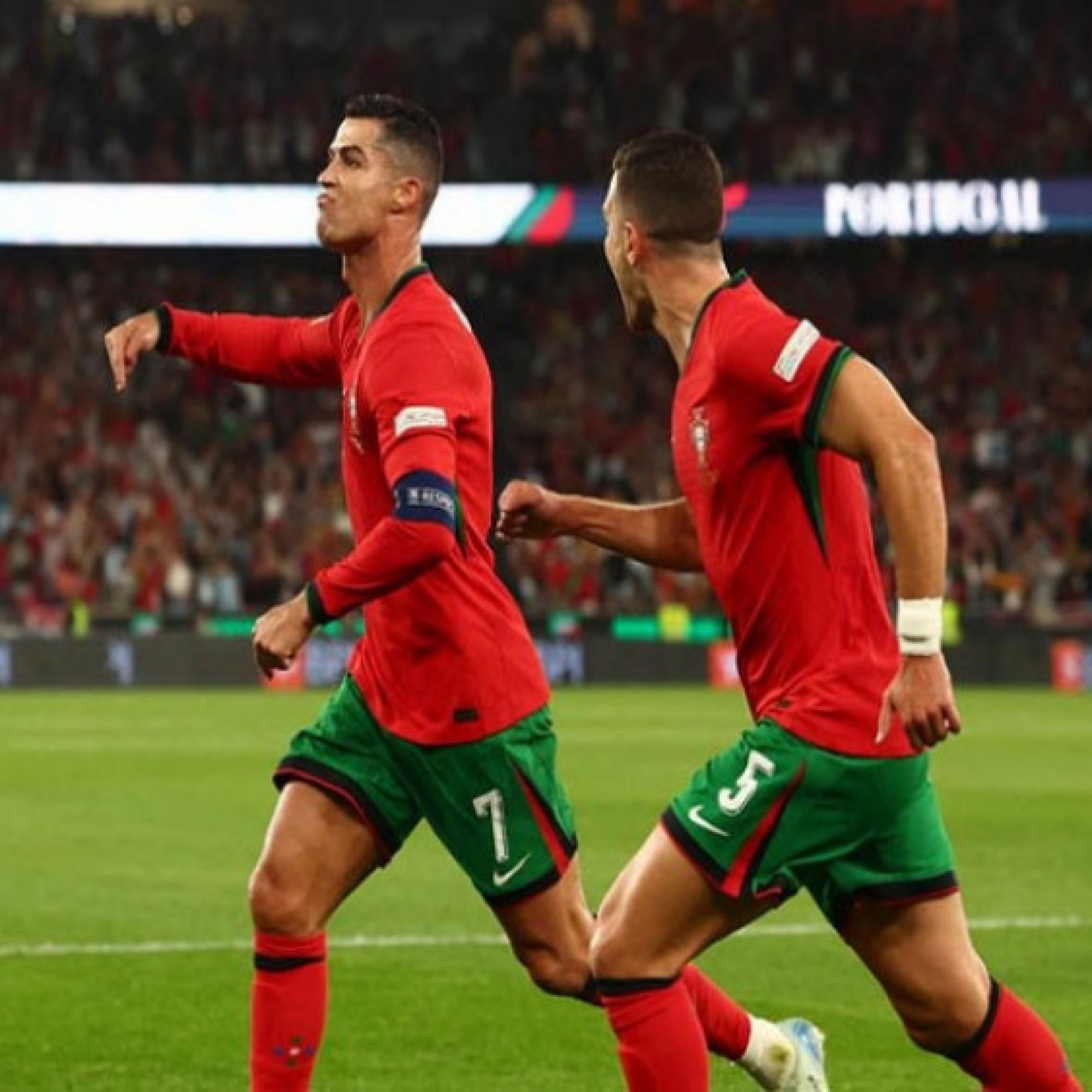  - Trực tiếp bóng đá Armenia - Bồ Đào Nha: Chờ Ronaldo nối dài thành tích ghi bàn (Vòng loại World Cup)