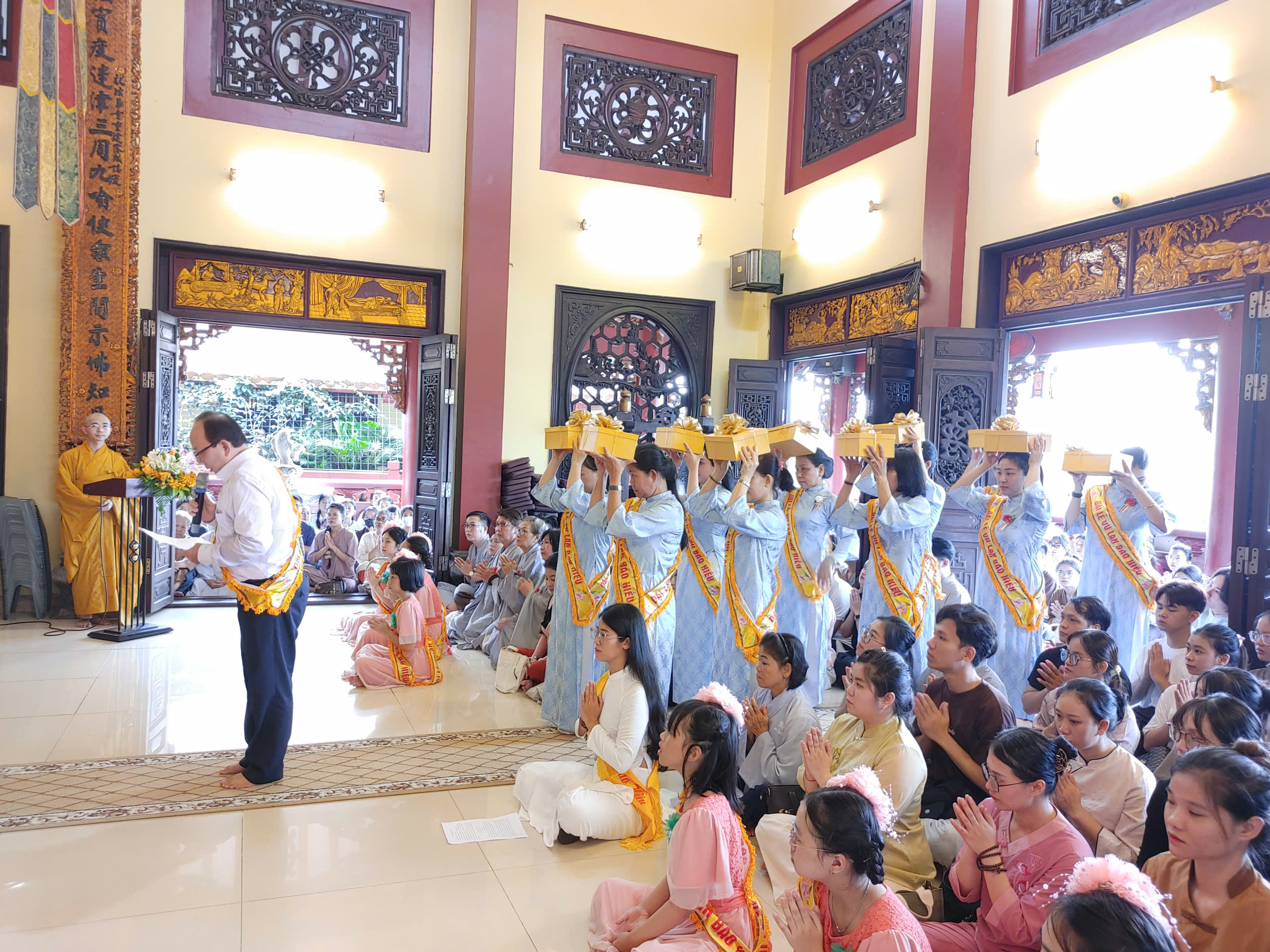 Lễ Vu Lan: Thổn thức trái tim của những người con hướng đến cha mẹ - 7