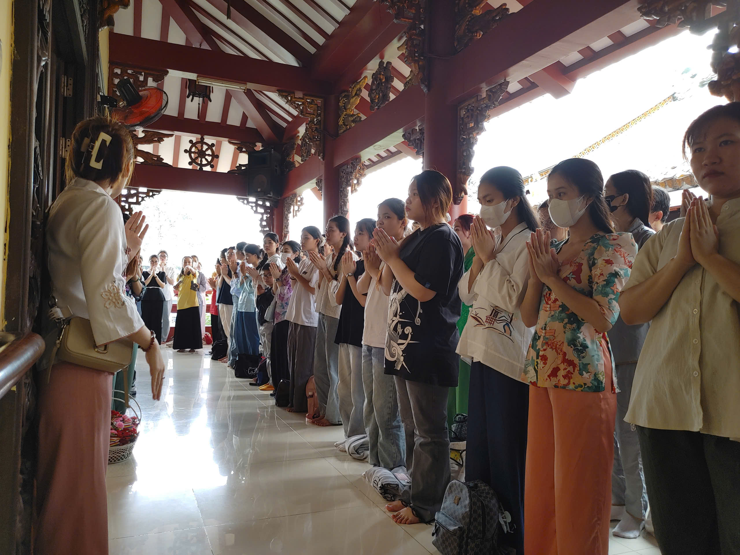 Lễ Vu Lan: Thổn thức trái tim của những người con hướng đến cha mẹ - 9