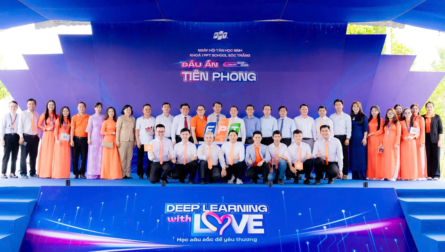 Trường Phổ thông liên cấp FPT Sóc Trăng trao 159 suất học bổng toàn cấp - 6