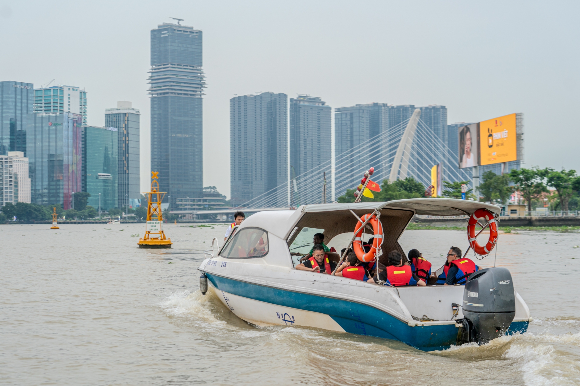 Đoàn buyer quốc tế hào hứng trải nghiệm tour nội thành TP.HCM - 6