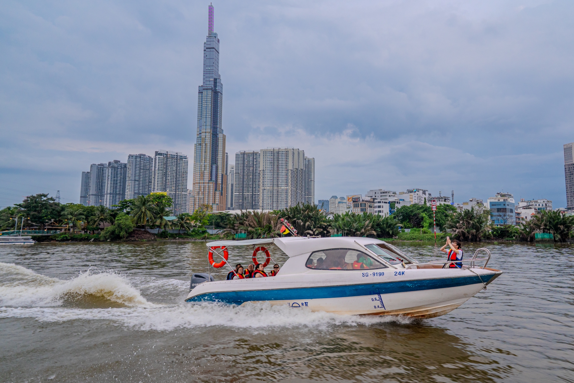 Đoàn buyer quốc tế hào hứng trải nghiệm tour nội thành TP.HCM - 7