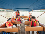 Đoàn buyer quốc tế hào hứng trải nghiệm tour nội thành TP.HCM