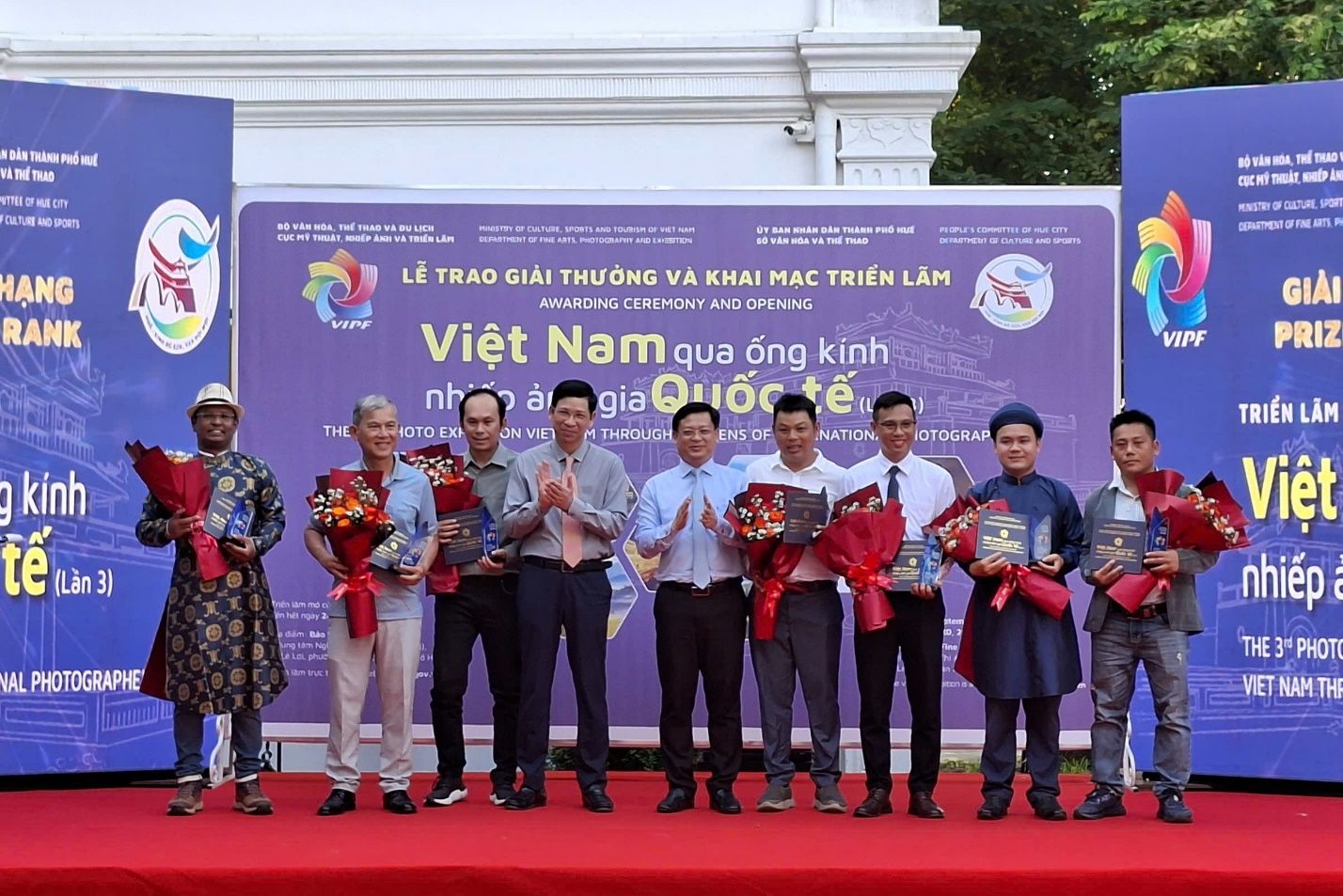 Việt Nam qua ống kính của nhiếp ảnh gia quốc tế - 1