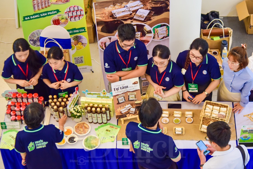 Bán kết Khởi nghiệp Xanh 2025: "Vườn ươm" ý tưởng triệu đô - 2