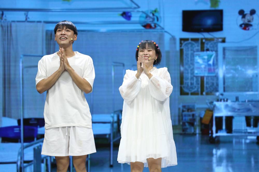 NSND Kim Xuân nhắn nhủ diễn viên trẻ: Đừng vì có nhiều cơ hội mà dễ dãi với nghề - 2