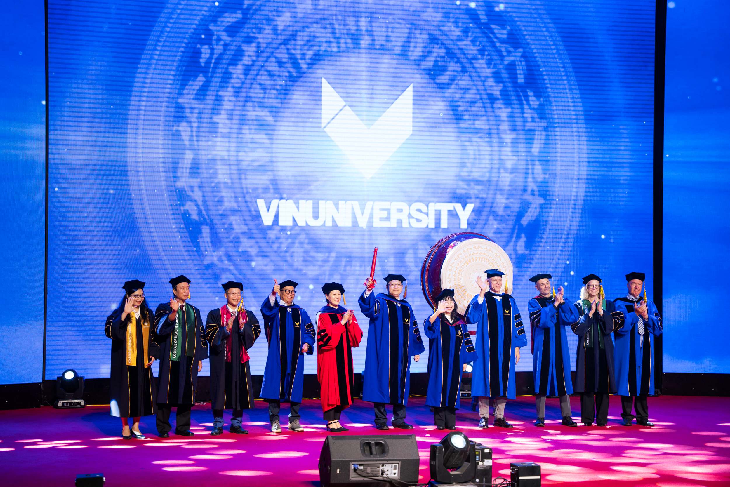 VinUni khai giảng khóa 6, ra mắt tân hiệu trưởng và dàn lãnh đạo tinh hoa - 4