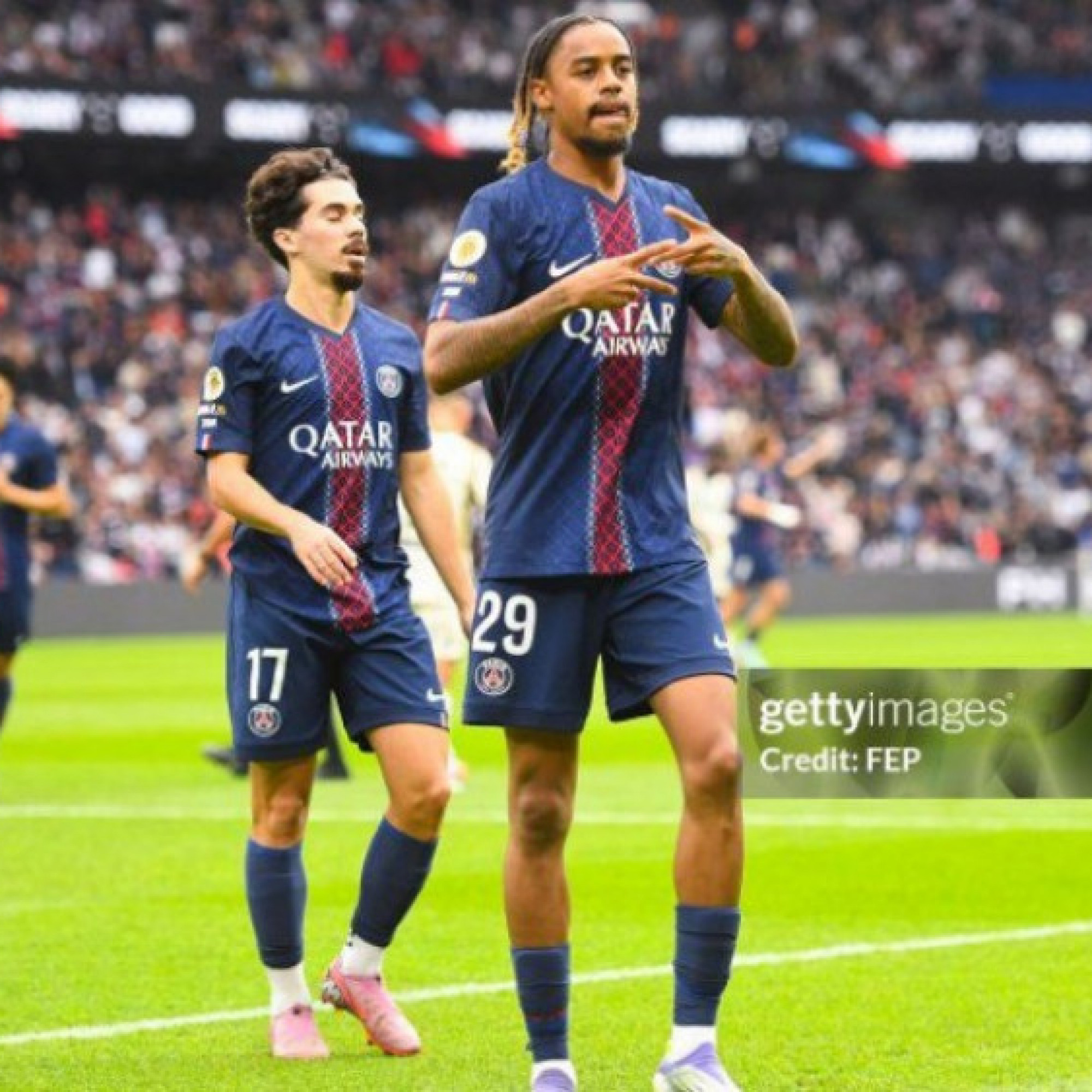  - Video bóng đá PSG - Lens: Siêu phẩm mở điểm, nỗi lo "Tiểu Maradona" (Ligue 1)