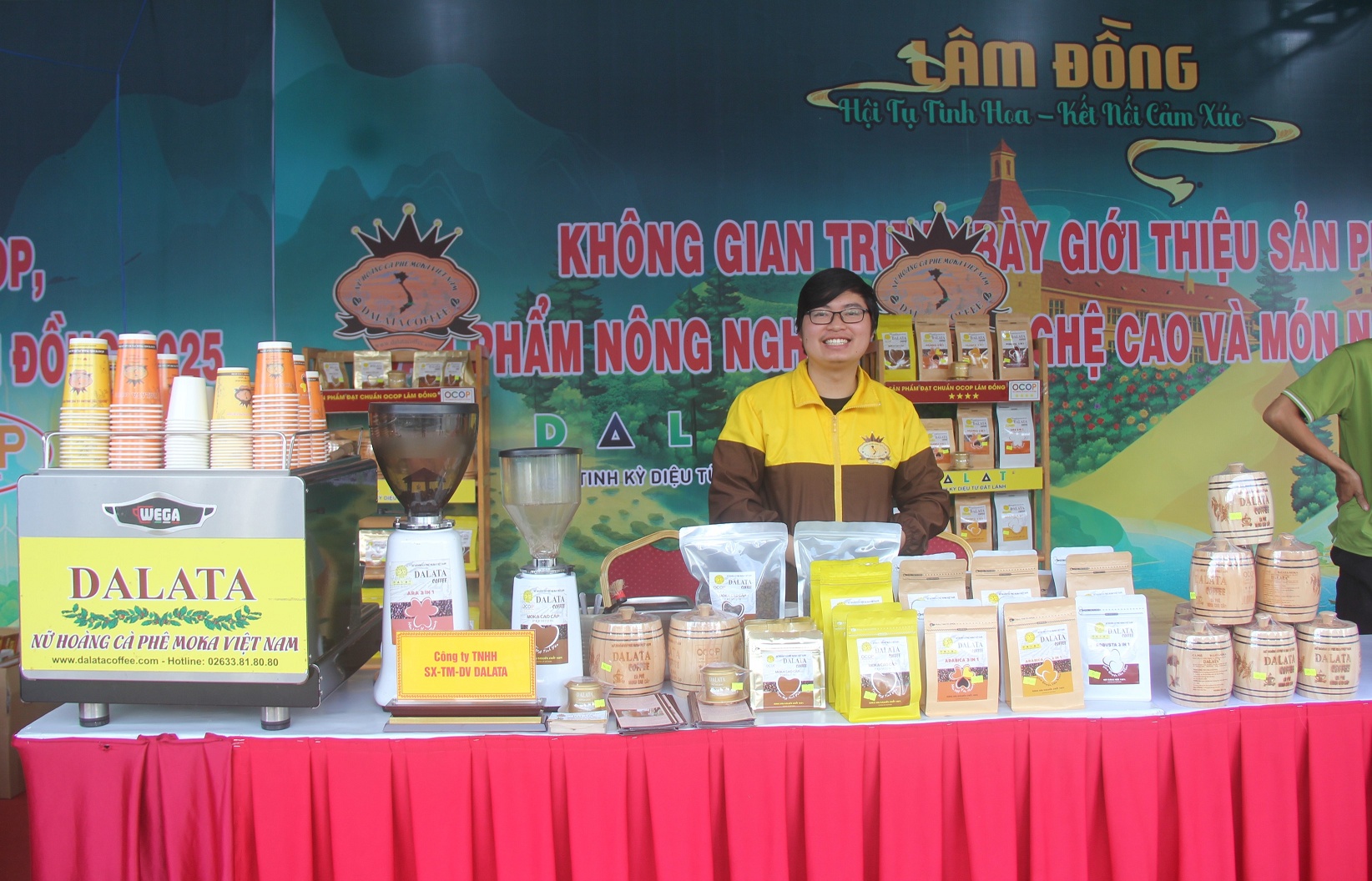 Đến Đà Lạt những ngày này, du khách có thể ghé mua sản phẩm OCOP của Lâm Đồng - 6