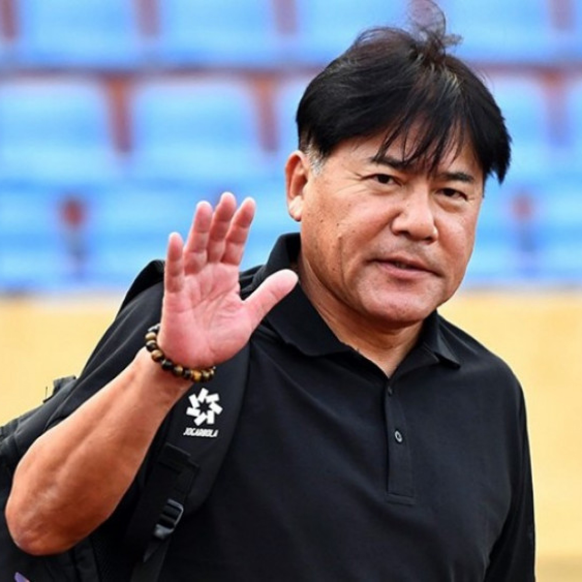 - Bầu Hiển chính thức ra tay, HLV đầu tiên mất việc ở V-League 2025/26