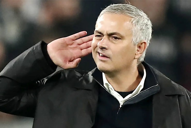 Amorim cần học theo Pep, nghe lời Mourinho để tỉnh thức hoặc "tự đào hố chôn mình" - 1