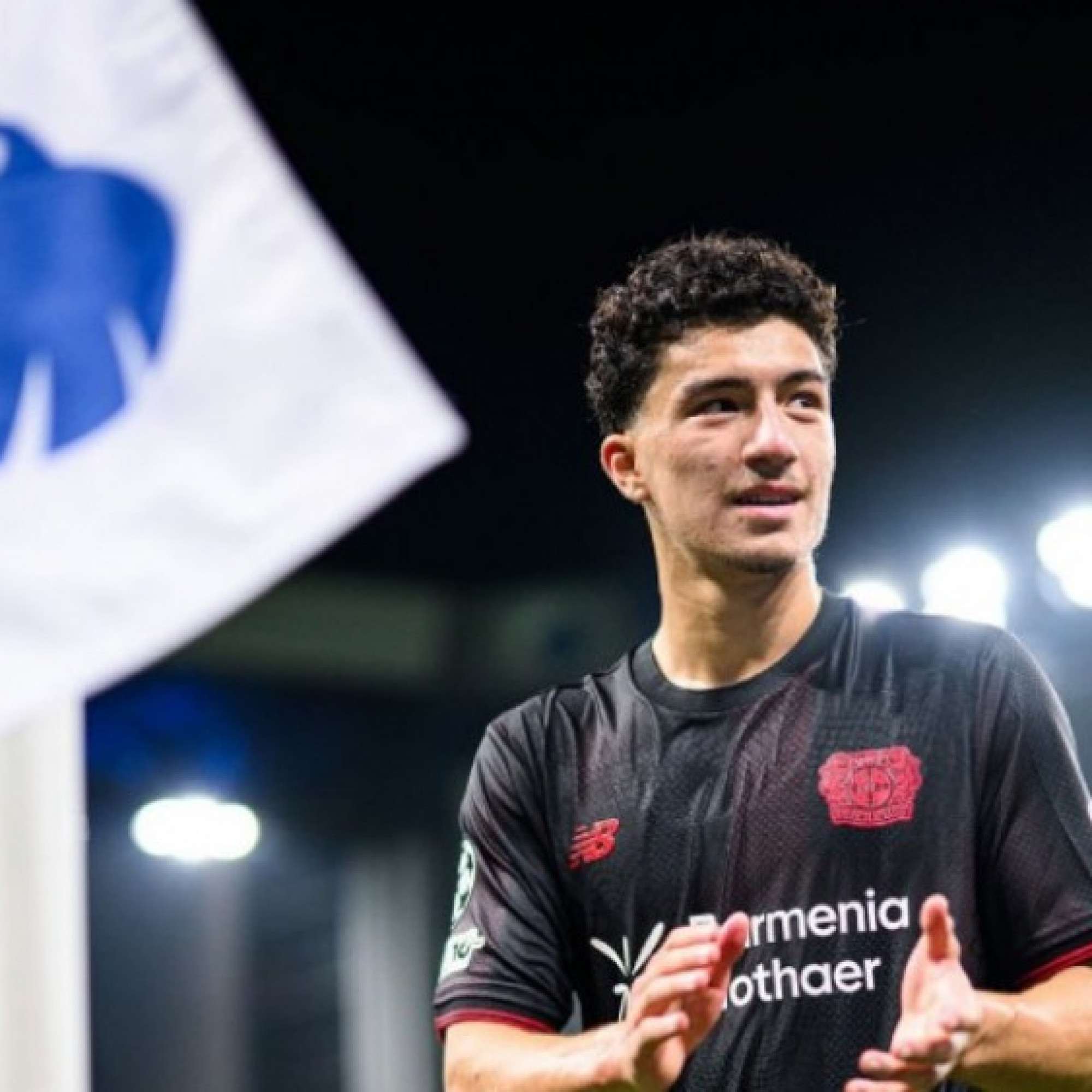  - Sao gốc Việt đắt giá nhất ra mắt tại cúp C1, góp công giúp Leverkusen thoát hiểm