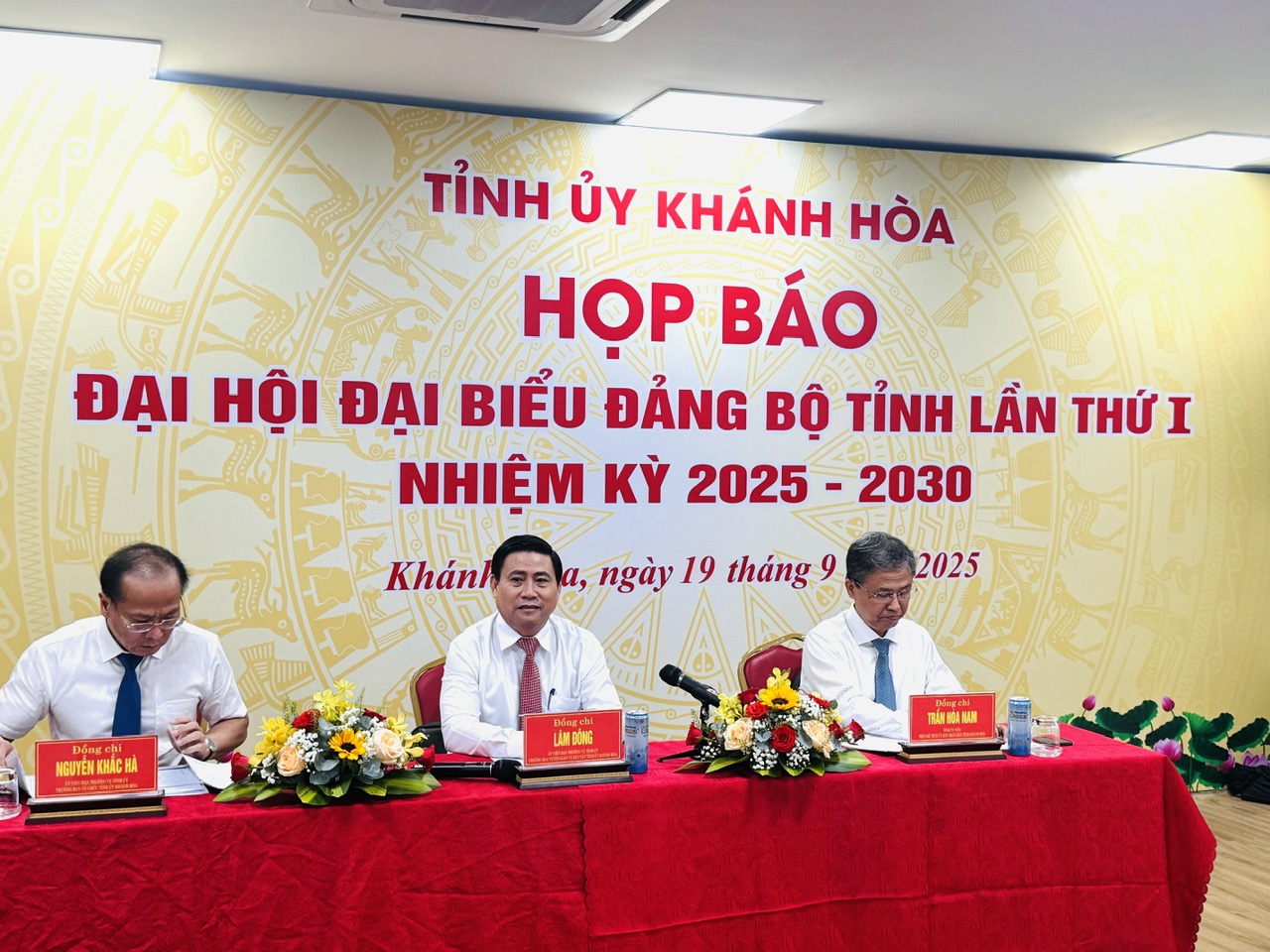 397 đại biểu sẽ tham dự Đại hội Đảng bộ tỉnh Khánh Hòa lần thứ I - 1