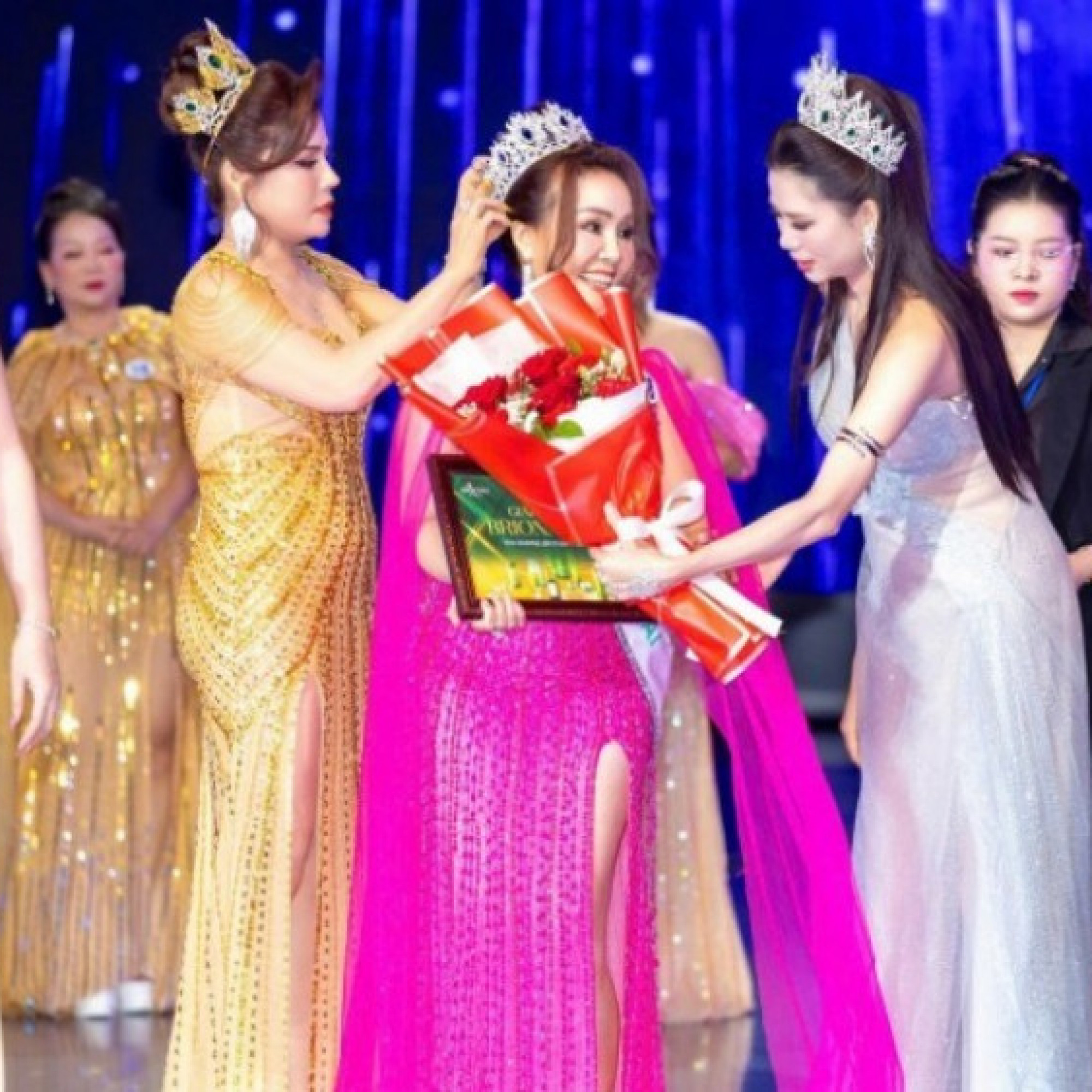  - Người đẹp Đặng Thị Mỹ Thanh được vinh danh “Hoa hậu Nhân ái” Miss Business Charm International 2025