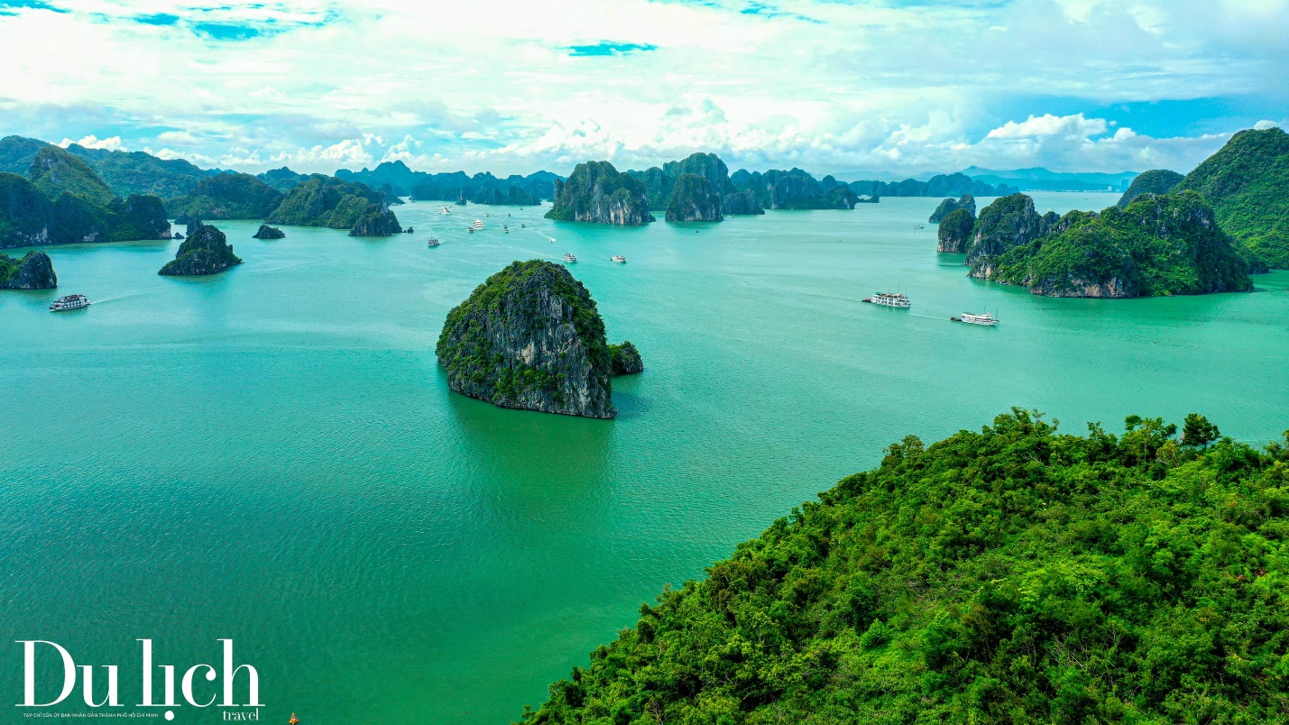 vinh ha long:  ve dep ky vi lam say long du khach muon phuong - 6