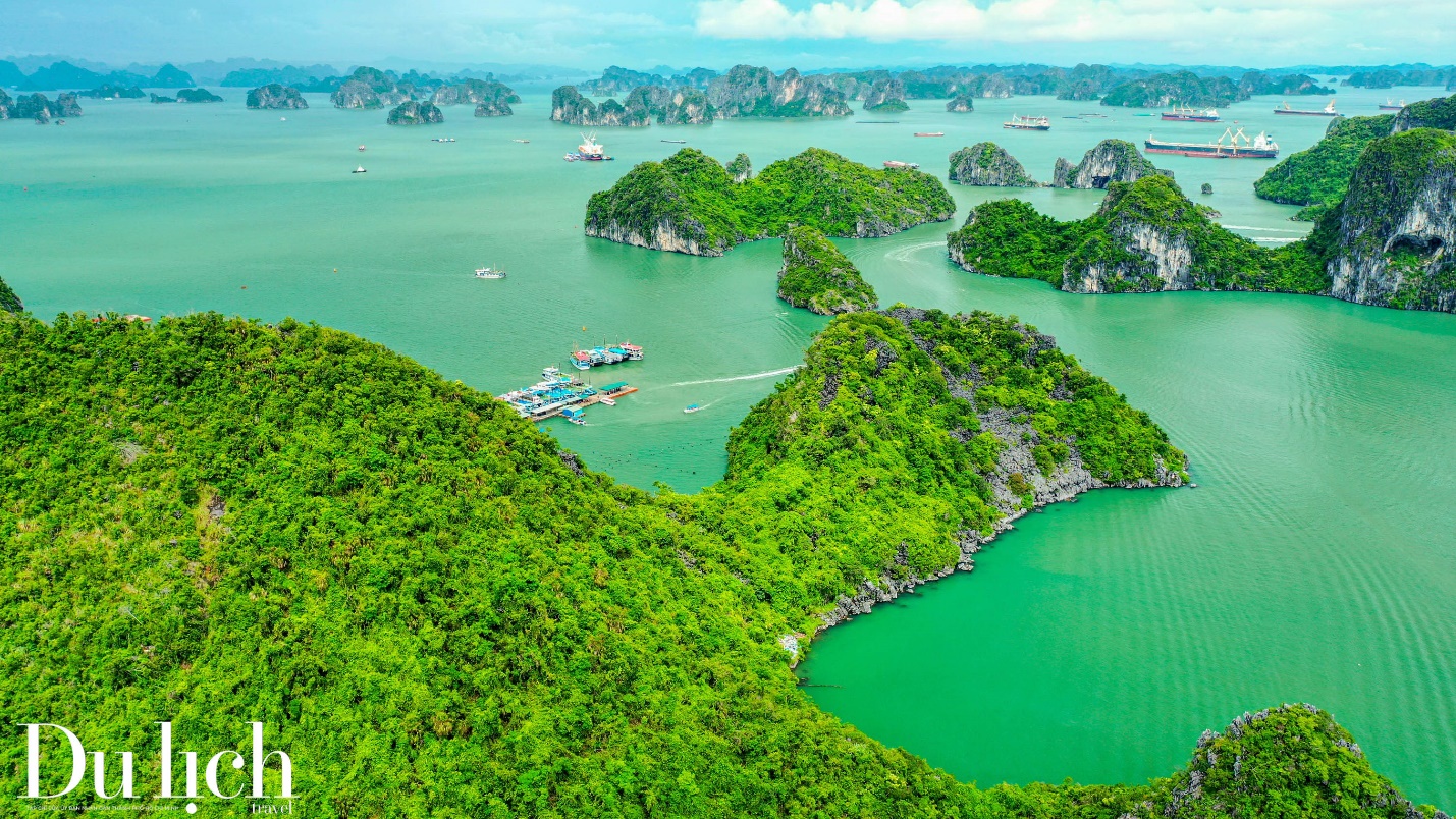 vinh ha long:  ve dep ky vi lam say long du khach muon phuong - 4