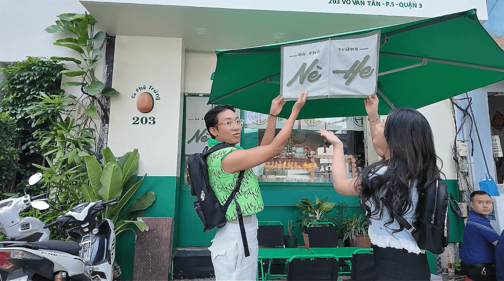 Diễn viên Hải Triều hài lòng với cuộc sống vừa theo đuổi nghệ thuật vừa kinh doanh quán cafe - 1