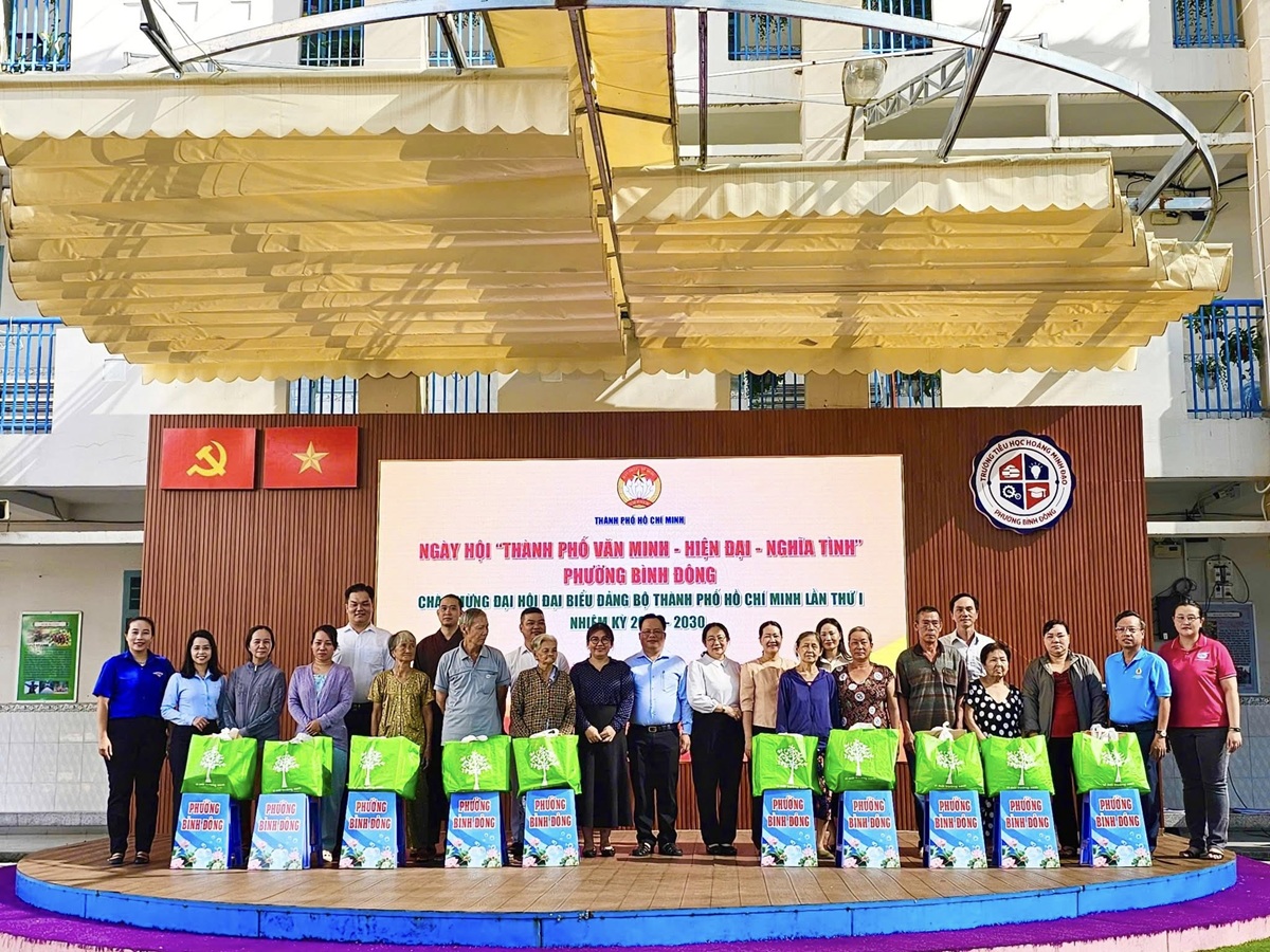 TP.HCM bước vào đợt 2 chuỗi hoạt động “Ngày hội non sông - Dân tộc kết đoàn” - 2