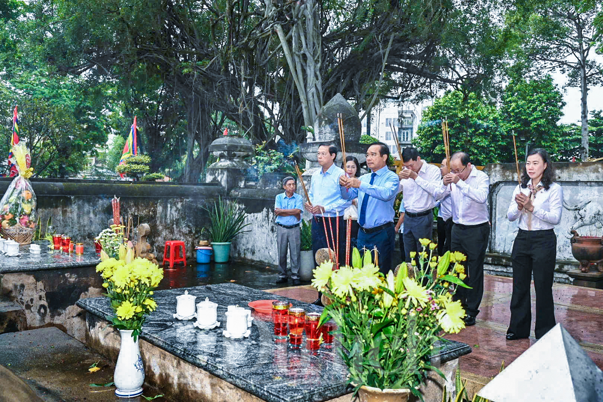 Người dân phương Nam thành kính tưởng nhớ Đức Tả quân Lê Văn Duyệt - 2