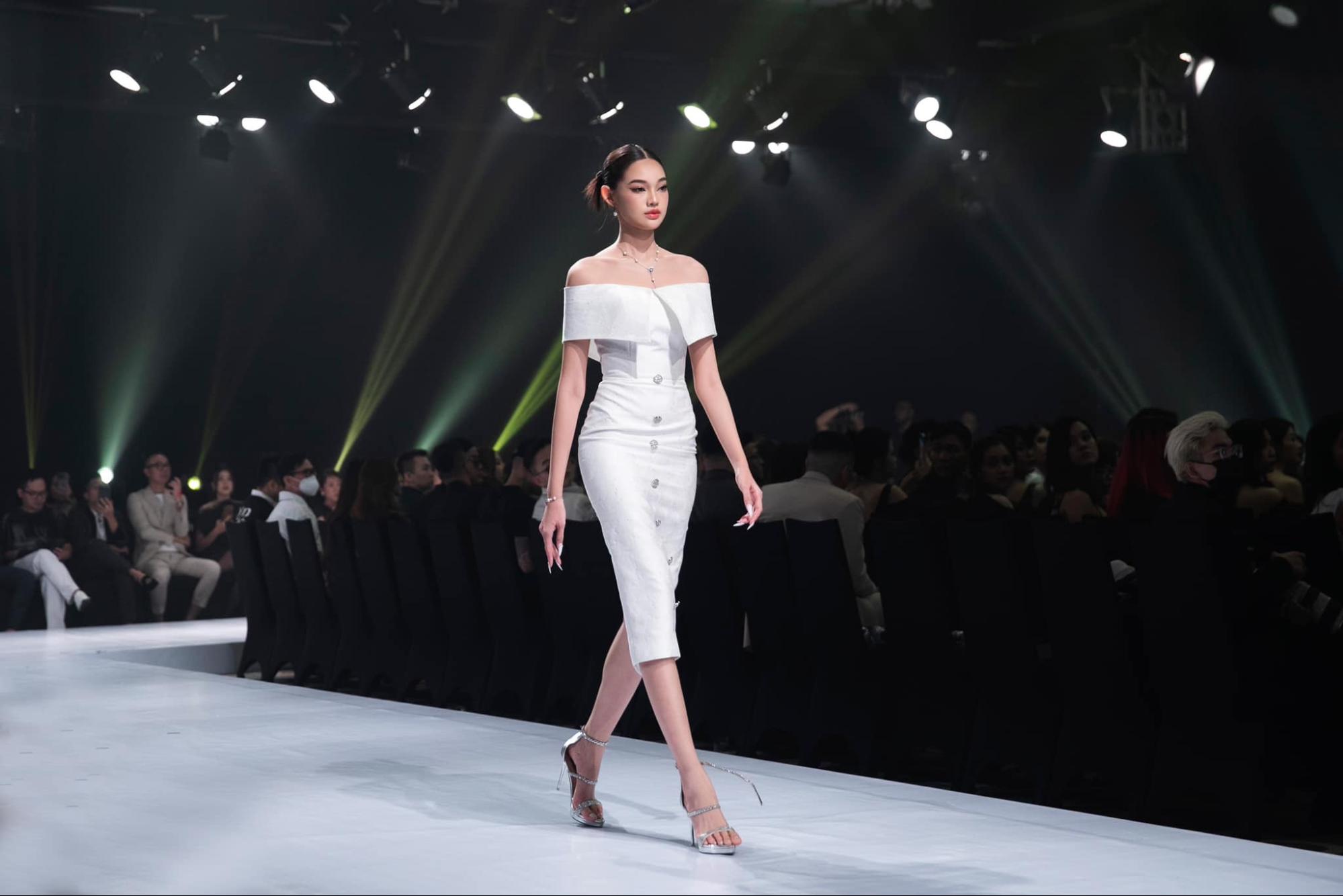 Nhan sắc 'ma nữ' Bé Quyên - nàng thơ mới của đạo diễn Lương Đình Dũng - 3