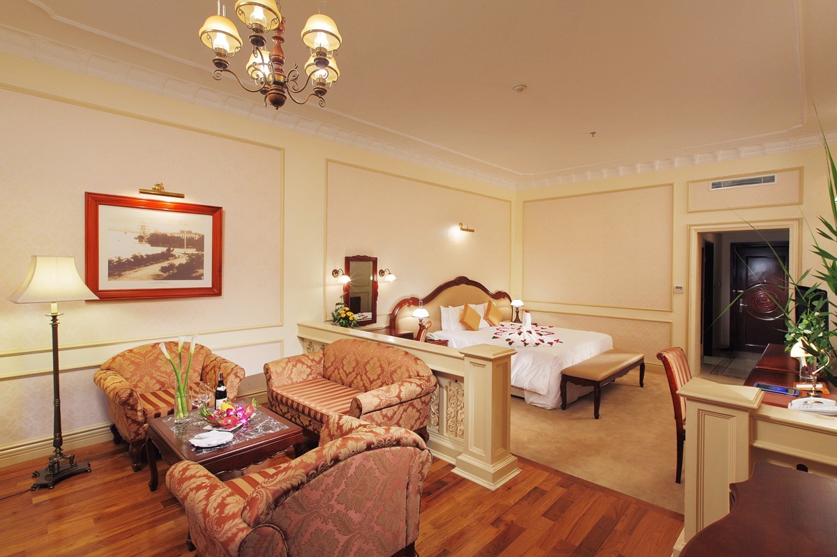 hotel continental saigon - 145 nam dau an vuot thoi gian - 5