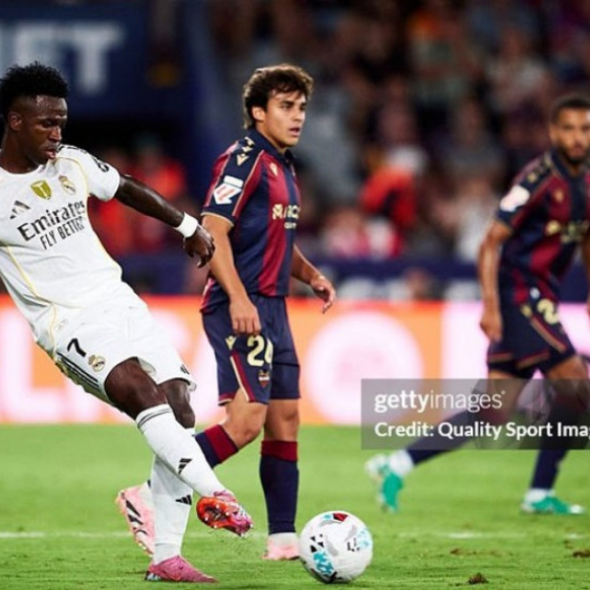  - Video bóng đá Levante - Real Madrid: Khác biệt Vinicius (La Liga)