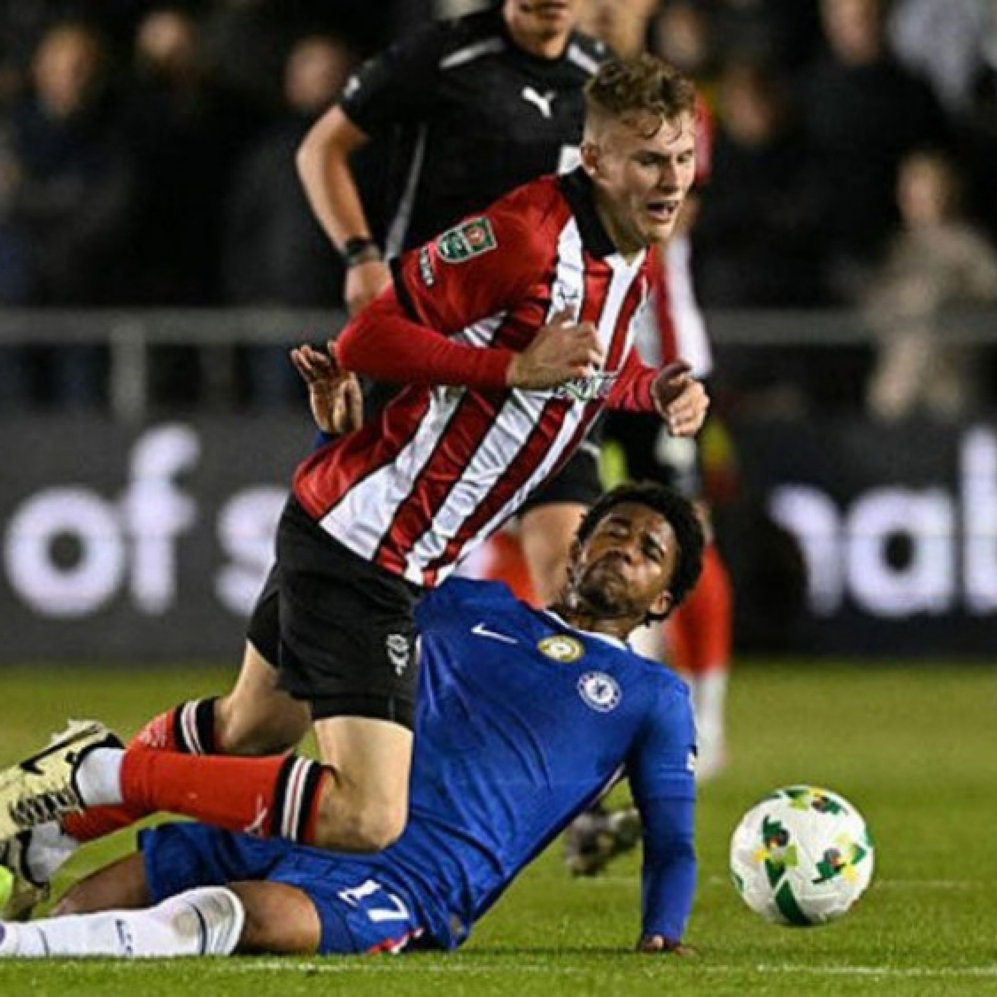  - Video bóng đá Lincoln - Chelsea: Ngược dòng thần tốc, thoát khỏi số phận của MU (League Cup)