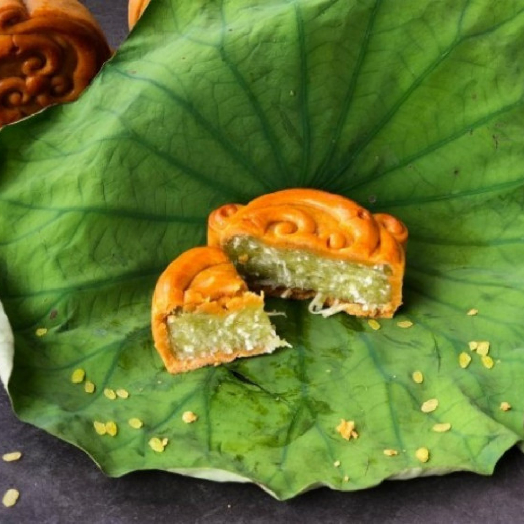 Ẩm thực Việt Nam - Bánh trung thu nhân cốm chưa bao giờ hết &quot;hot&quot;, cách làm cực kỳ đơn giản
