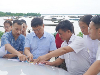  - Huế khảo sát hoạt động du lịch cộng đồng, sinh thái và cải cách hành chính