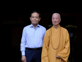  - Lãnh đạo TP.HCM thăm, chúc sức khỏe và làm việc với các cơ sở tôn giáo trên địa bàn