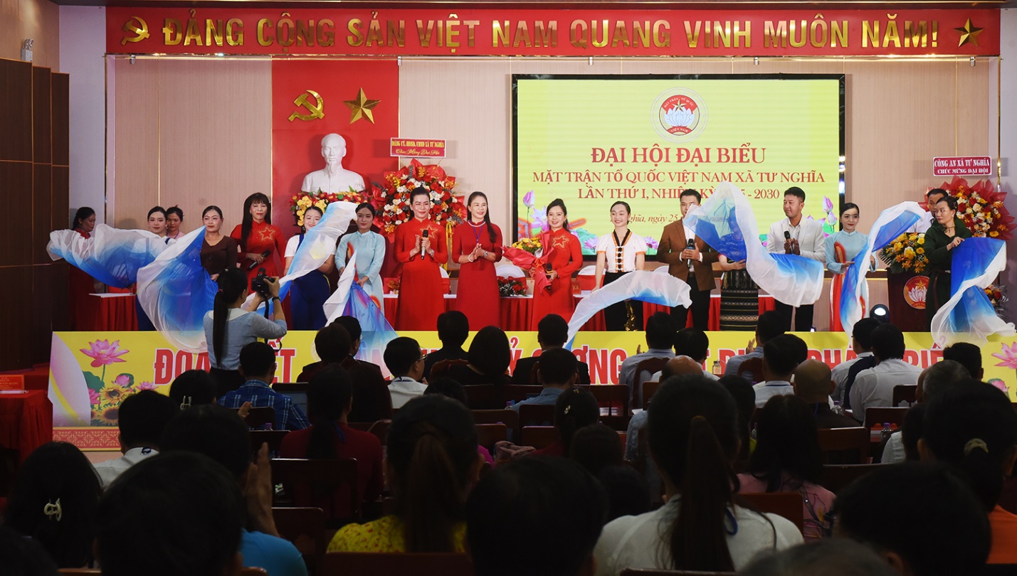 Tư Nghĩa phát huy sức mạnh đại đoàn kết, phát triển quê hương hạnh phúc - 2
