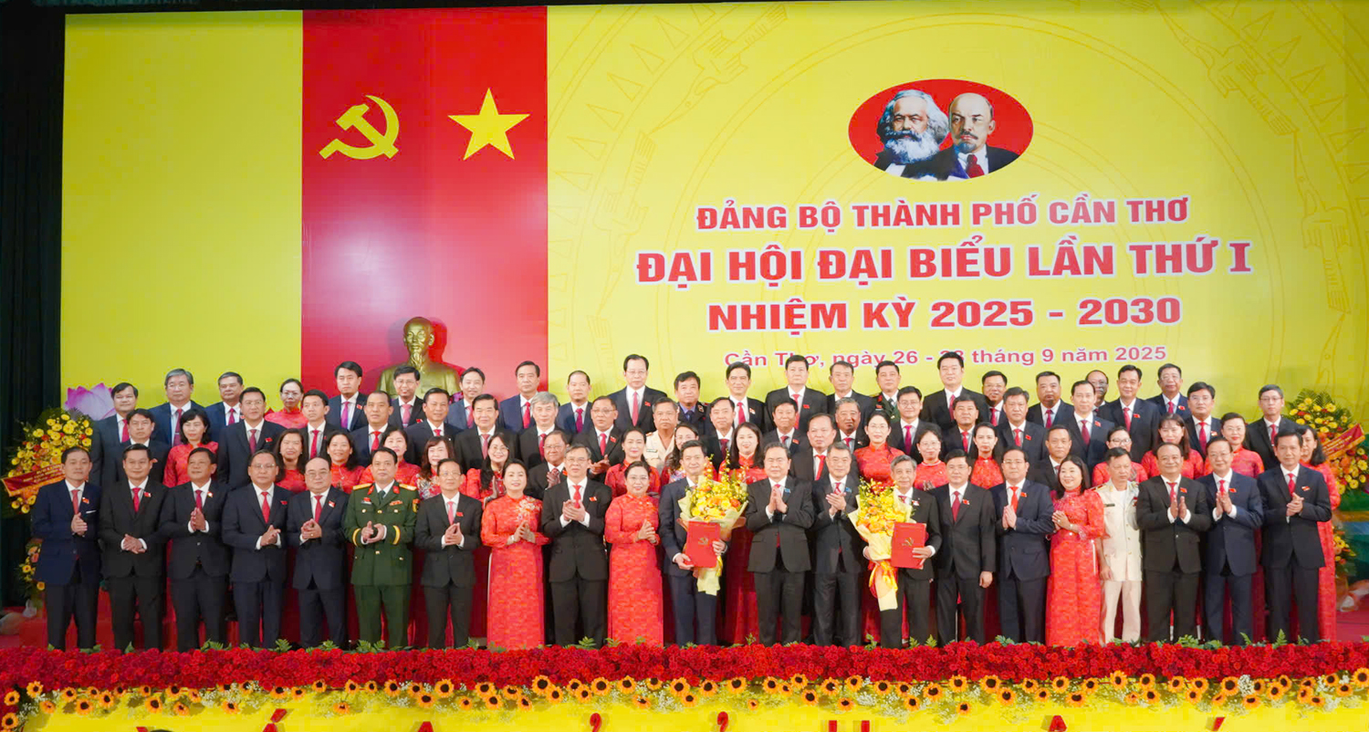 Ông Lê Quang Tùng được chỉ định giữ chức Bí thư Thành ủy Cần Thơ - 3