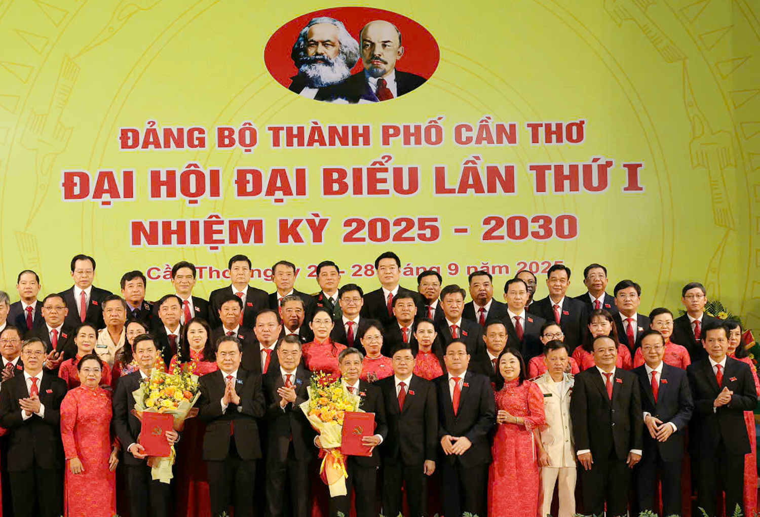 Bài phát biểu xúc động của tân Bí thư Thành ủy Cần Thơ - 3