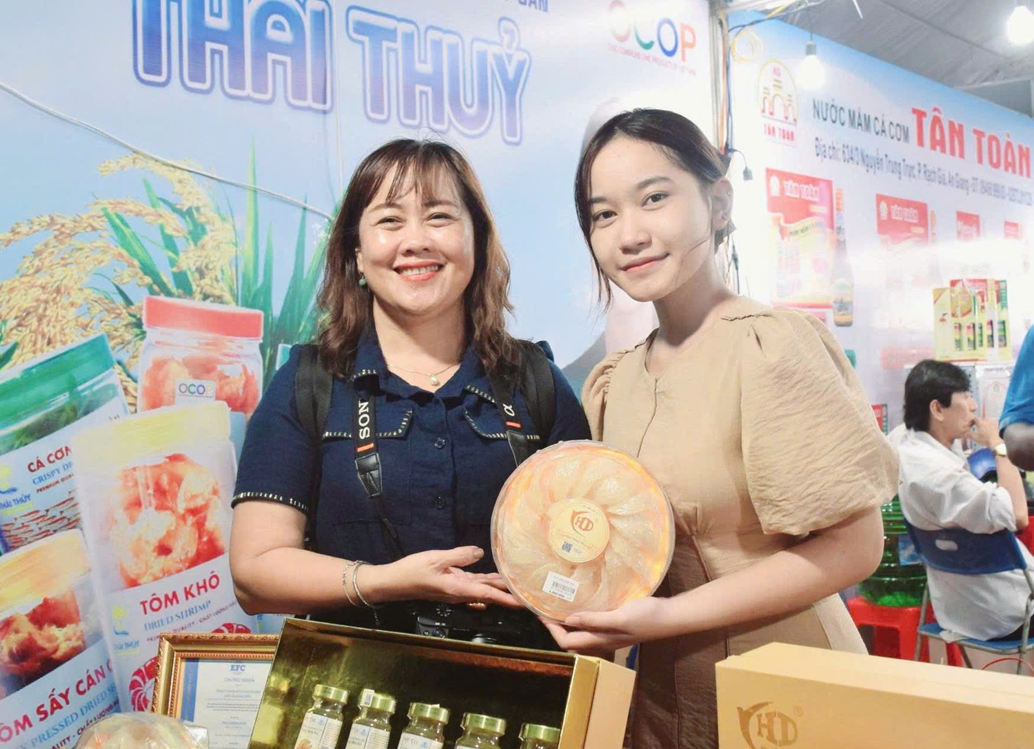 Rộn ràng Ngày hội du lịch, ẩm thực và hội chợ OCOP tại An Giang - 6