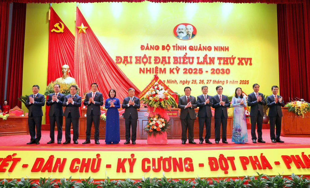 xay dung quang ninh xung dang la mot trong nhung trung tam phat trien nang dong, toan dien phia bac va ca nuoc - 2