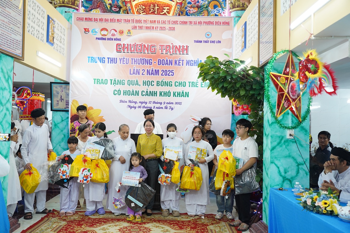 Trung thu yêu thương thắp sáng ước mơ tuổi thơ - 2