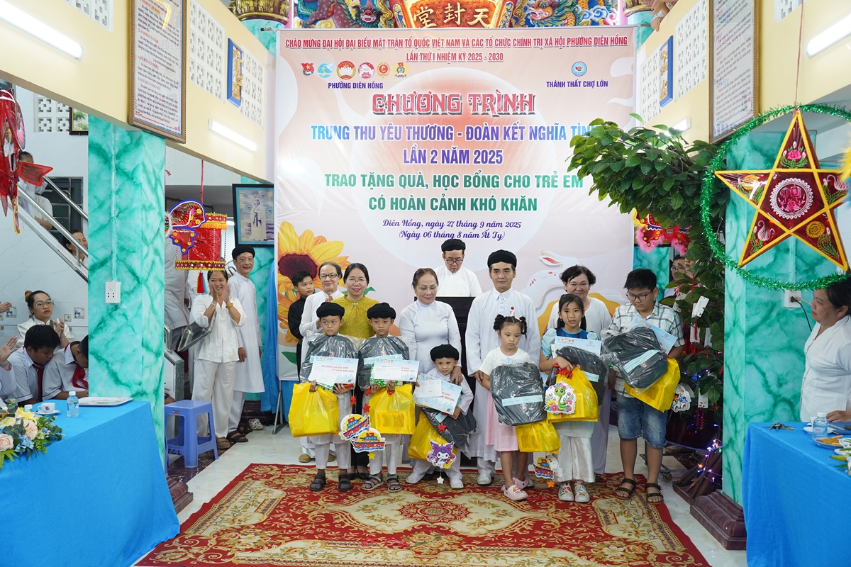 Trung thu yêu thương thắp sáng ước mơ tuổi thơ - 3