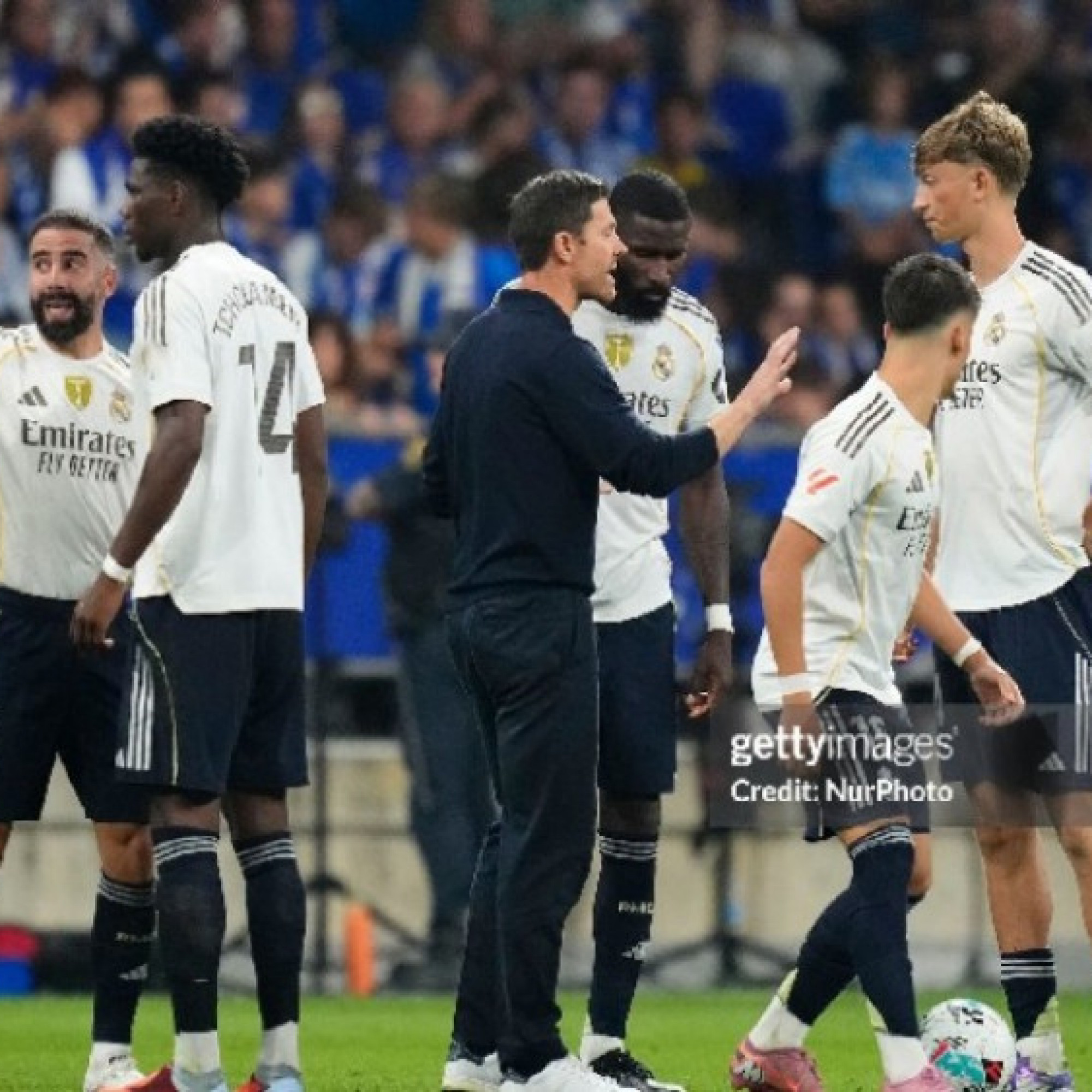  - Hàng thủ Real Madrid đáng báo động, "ông trùm" Perez nhắm Van de Ven 69 triệu bảng