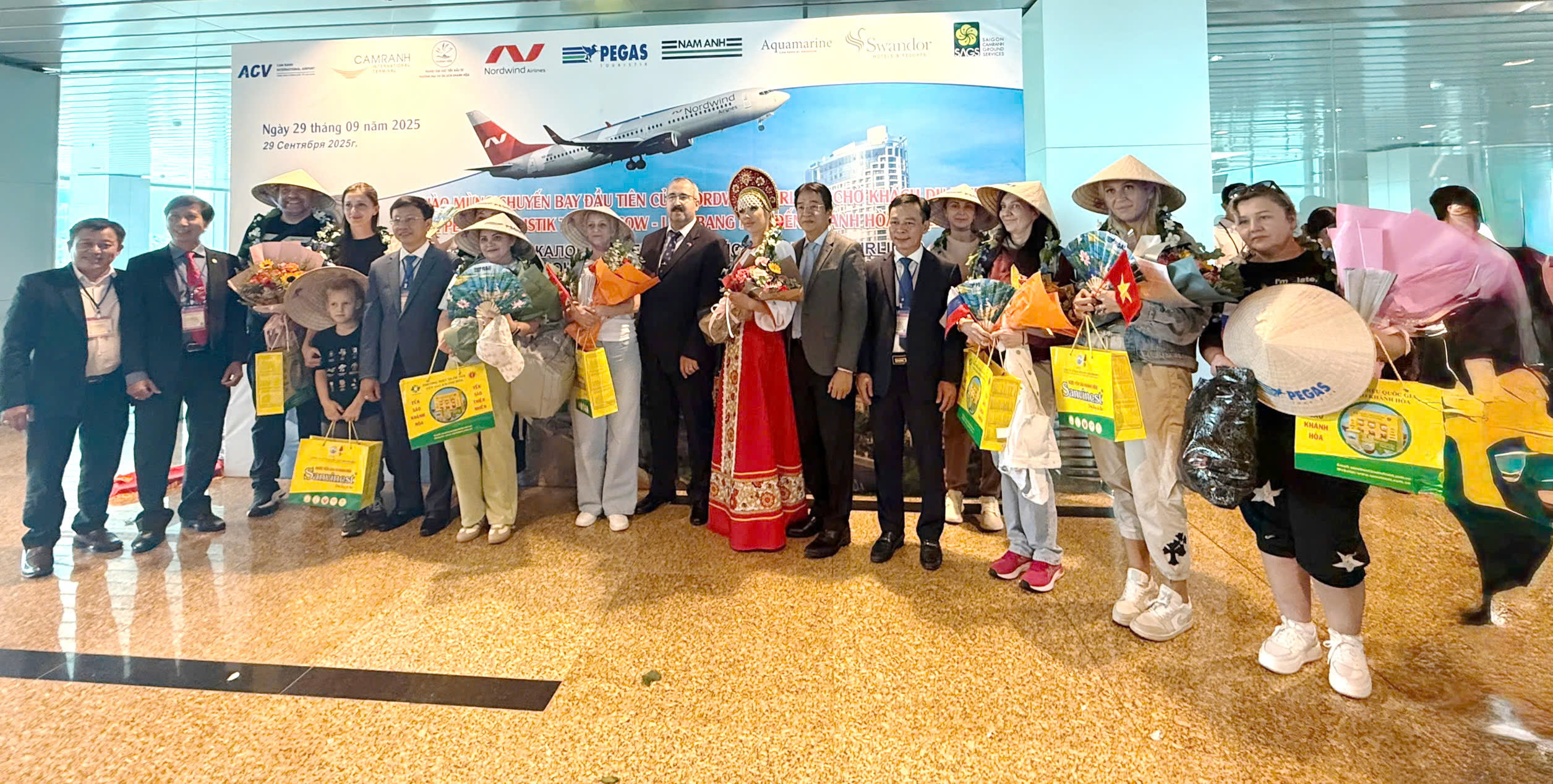 Khánh Hòa chào đón chuyến bay đầu tiên của hãng hàng không Nordwind Nga - 2