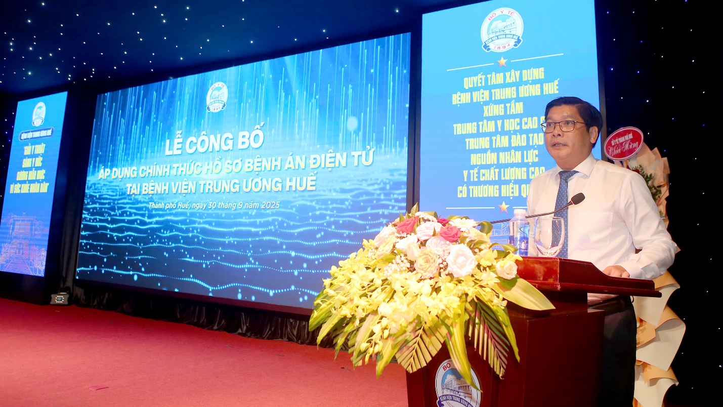 BV Trung ương Huế bấm nút vận hành hệ thống Bệnh án điện tử - 1