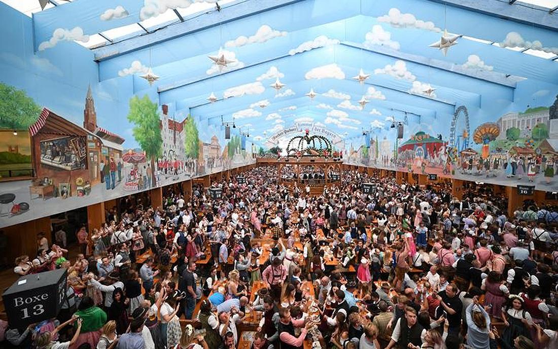 Ấn tượng với lễ hội bia Oktoberfest được ngóng chờ nhất tháng 10 - 3