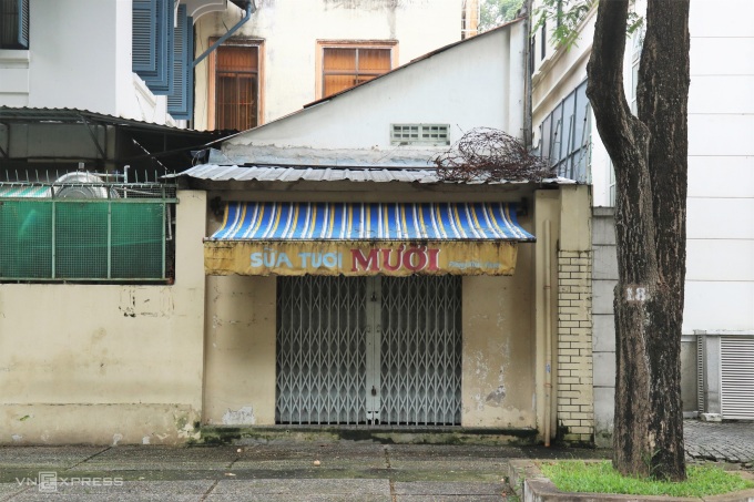 Người Sài Gòn tiếc quán sữa lâu năm đóng cửa vì Covid-19 - 3