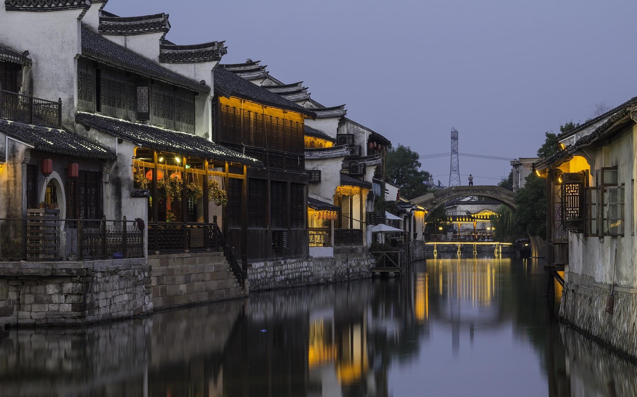 Những thị trấn “sông chảy trong lòng” hết sức lãng mạn ở Trung Quốc - 13