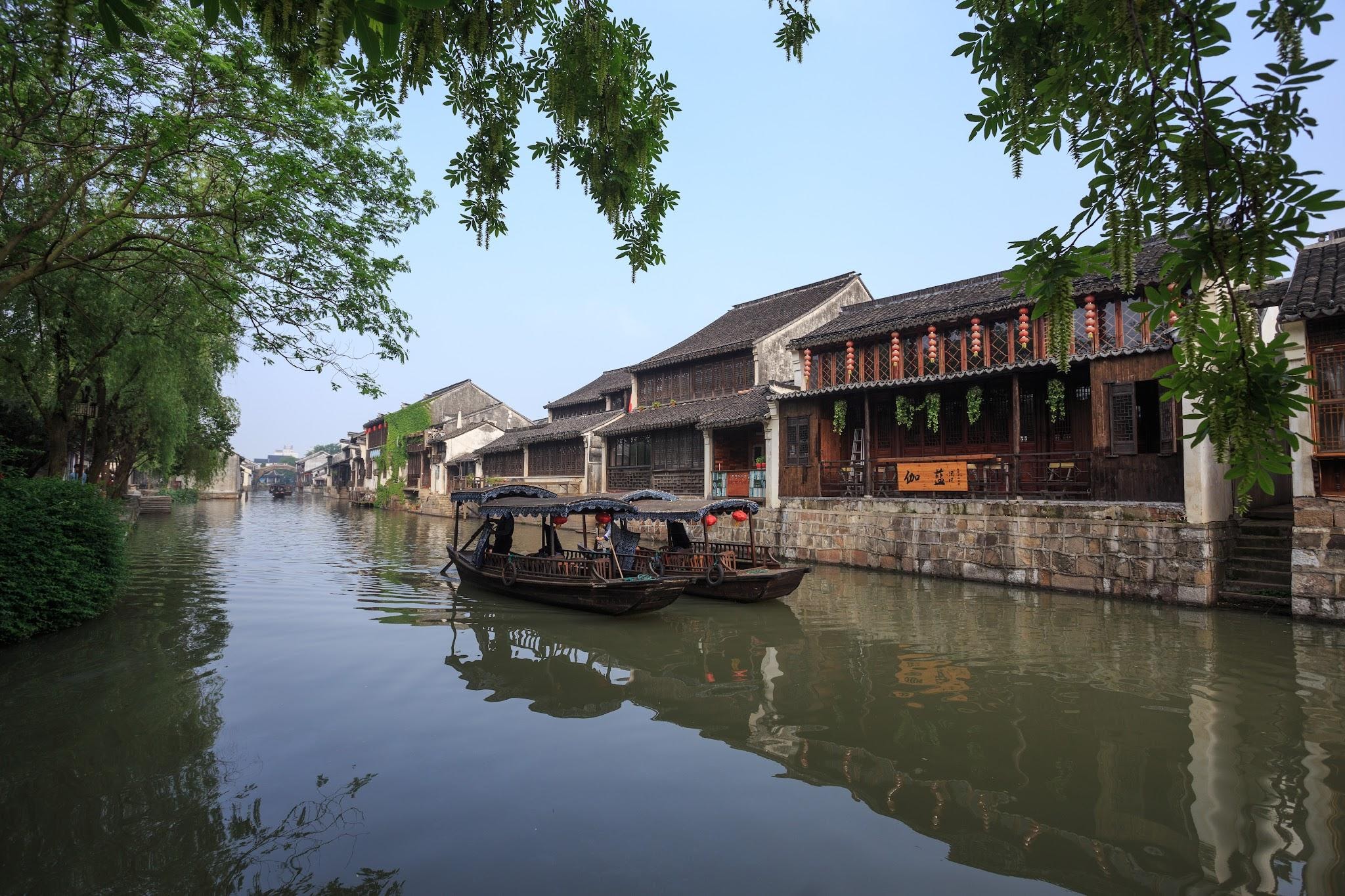 Những thị trấn “sông chảy trong lòng” hết sức lãng mạn ở Trung Quốc - 14
