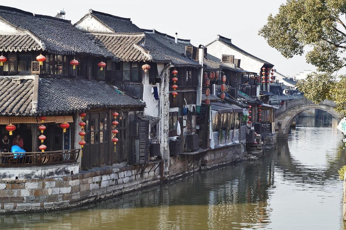 Những thị trấn “sông chảy trong lòng” hết sức lãng mạn ở Trung Quốc - 15
