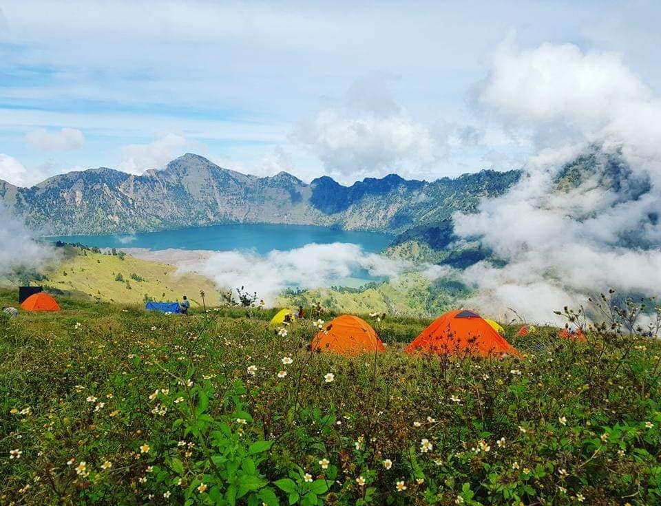 Nữ phượt thủ Việt “bật mí” loạt đảo đẹp mê hồn ở Indonesia ngoài Bali - 13