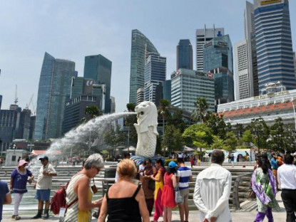 Chuyển động - Singapore mở cửa biên giới bất chấp số ca nhiễm tăng kỷ lục
