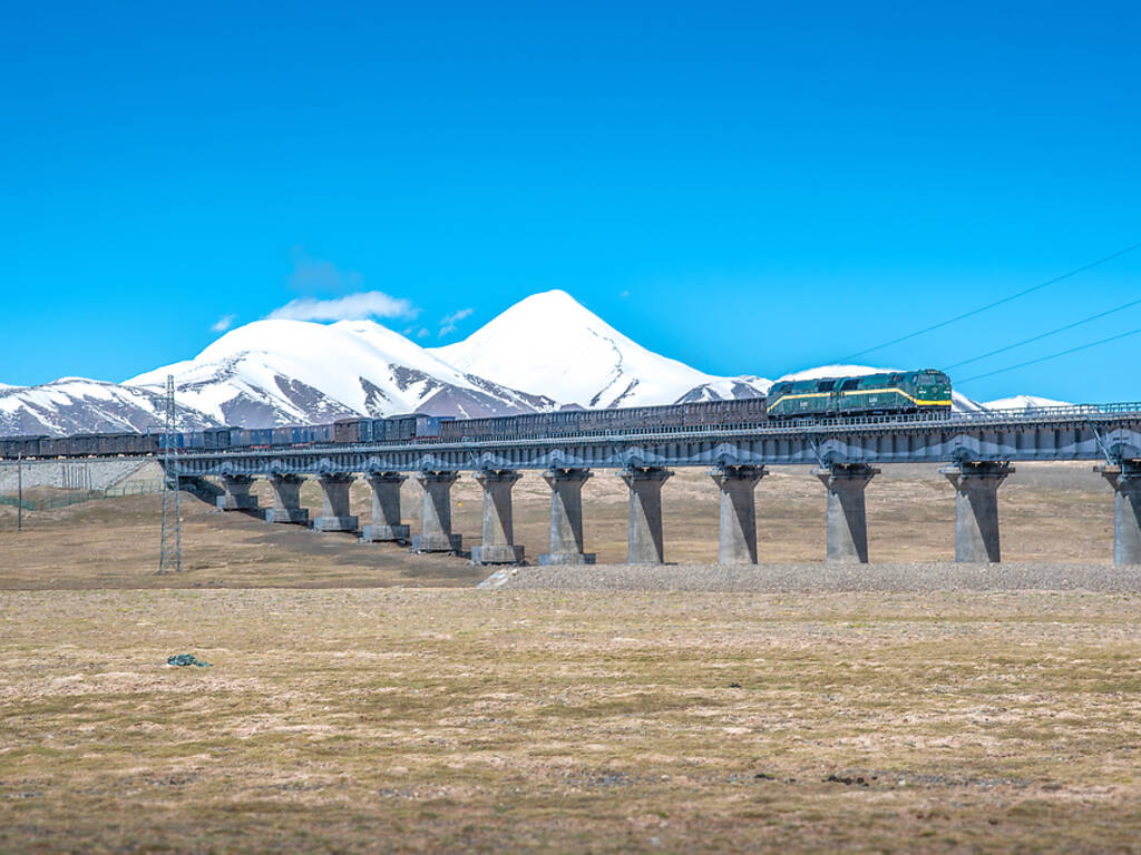 Hành trình Bắc - Nam và 5 chuyến tàu lửa thú vị nhất thế giới - 6