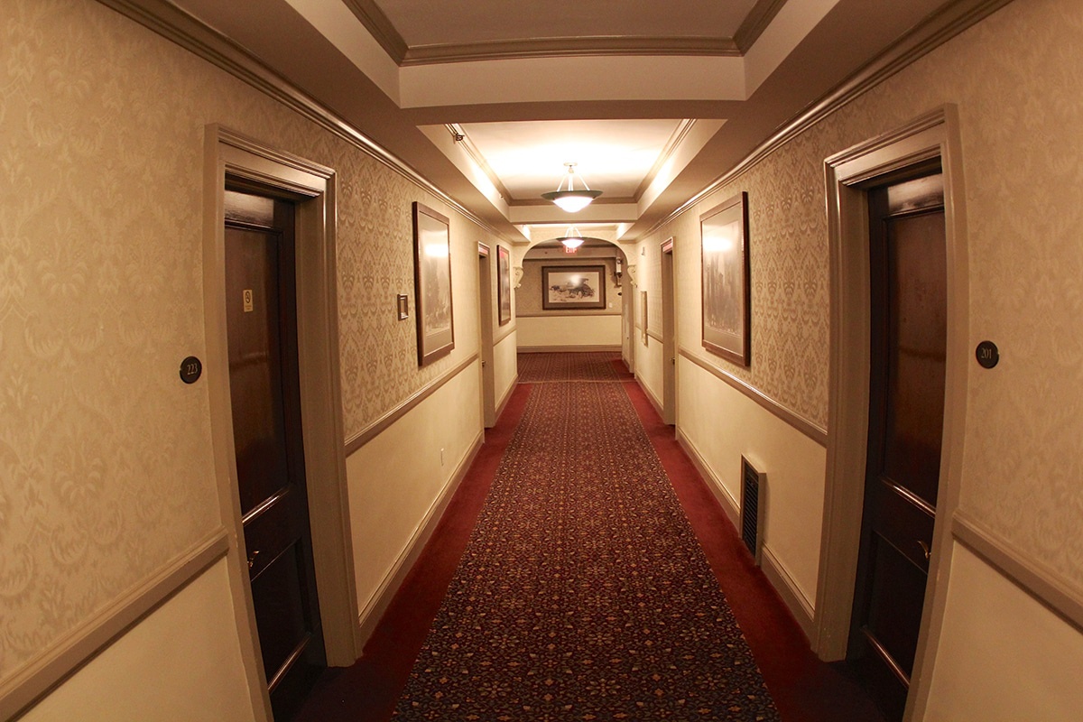 Bên trong khách sạn là cảm hứng cho phim kinh dị ‘The Shining’ - 7